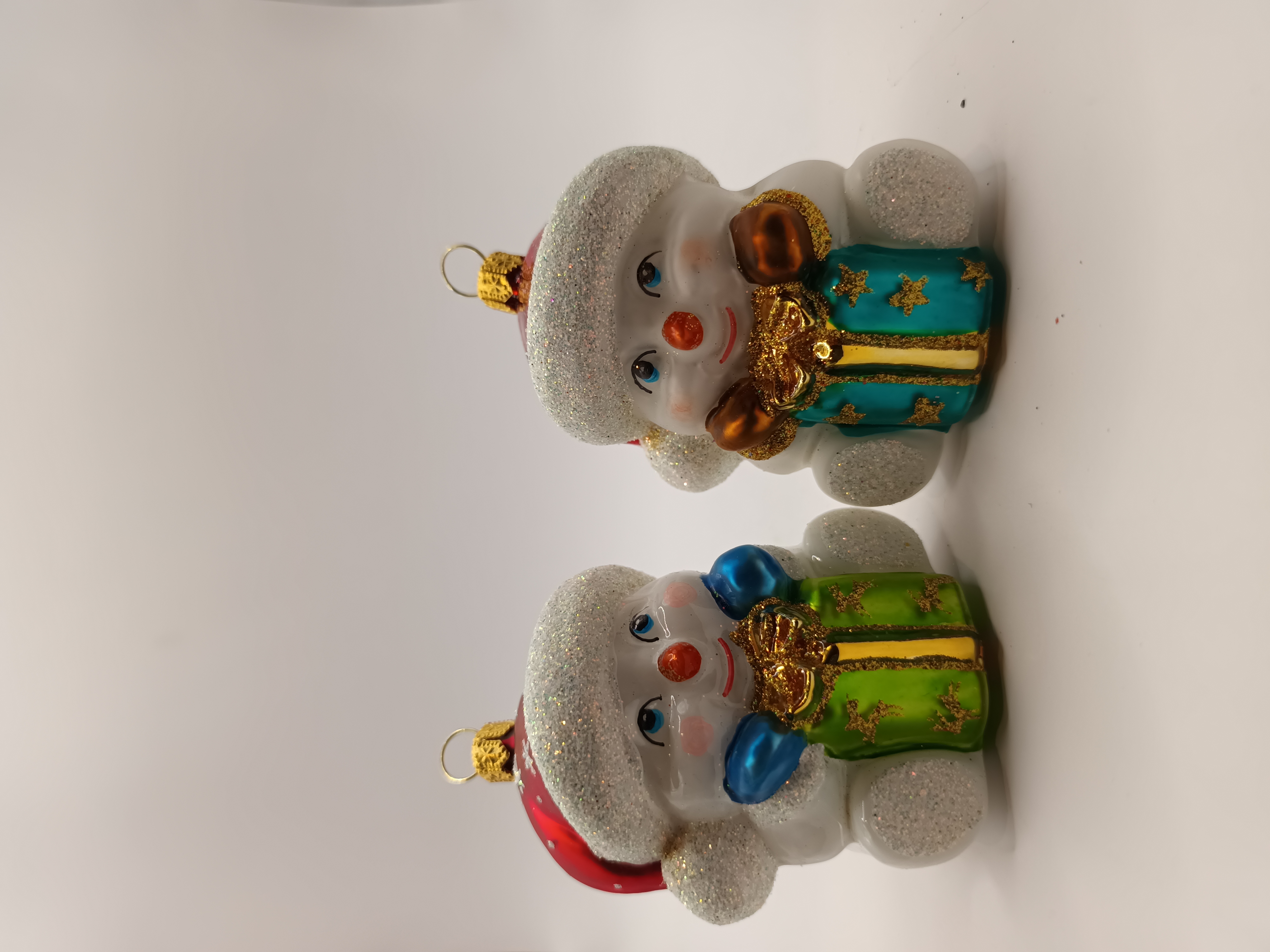 Bałwanek z prezentem